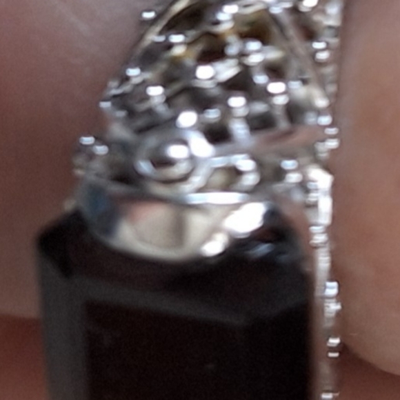 Lia Sophia,Elegant Silver and dark brown gem stone ring - Picture 9 of 12